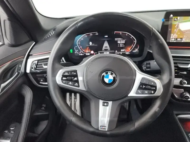 2022 BMW 5 серии с пробегом 11 316 км