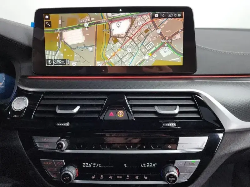 2022 BMW 5 серии с пробегом 11 316 км