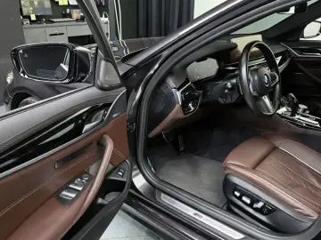 2022 BMW 5 серии с пробегом 46 114 км