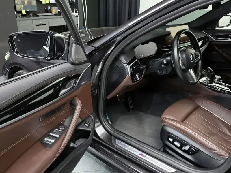 2022 BMW 5 серии с пробегом 46 114 км