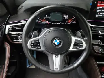 2022 BMW 5 серии с пробегом 46 114 км