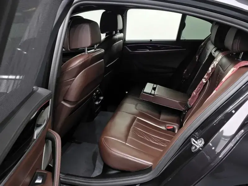 2022 BMW 5 серии с пробегом 46 114 км