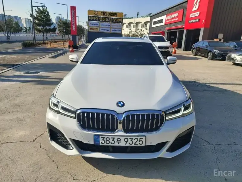 2022 BMW 5 серии с пробегом 66 550 км