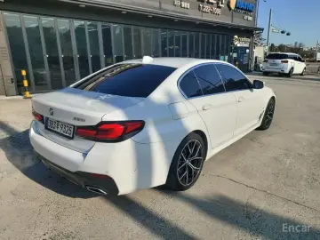 2022 BMW 5 серии с пробегом 66 550 км