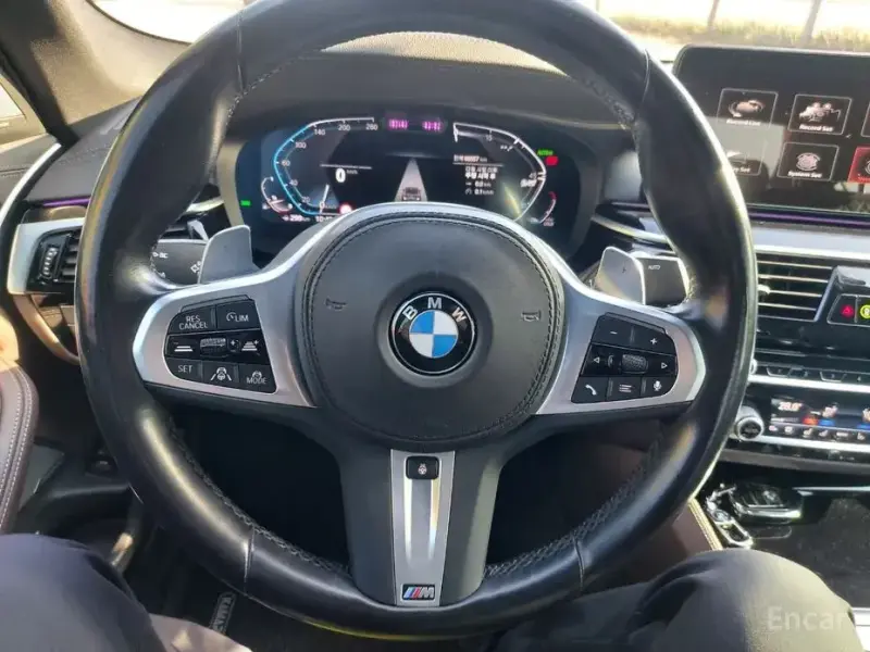 2022 BMW 5 серии с пробегом 66 550 км