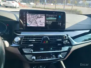 2022 BMW 5 серии с пробегом 66 550 км