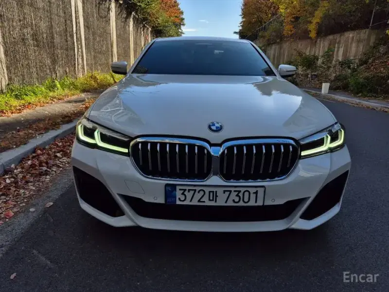 2022 BMW 5 серии с пробегом 50 900 км