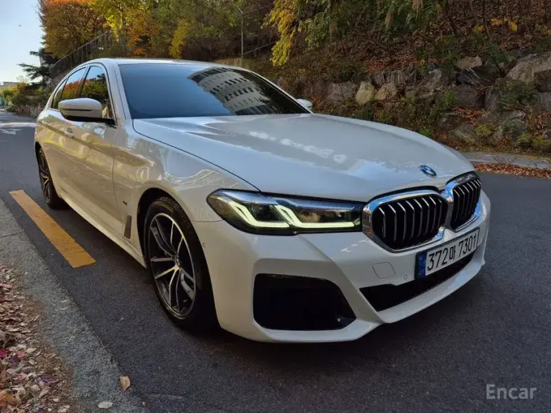 2022 BMW 5 серии с пробегом 50 900 км