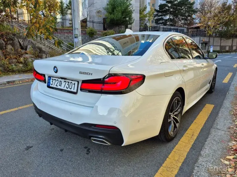 2022 BMW 5 серии с пробегом 50 900 км