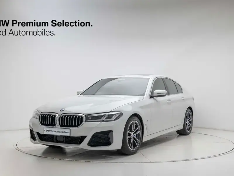 2022 BMW 5 серии с пробегом 74 403 км