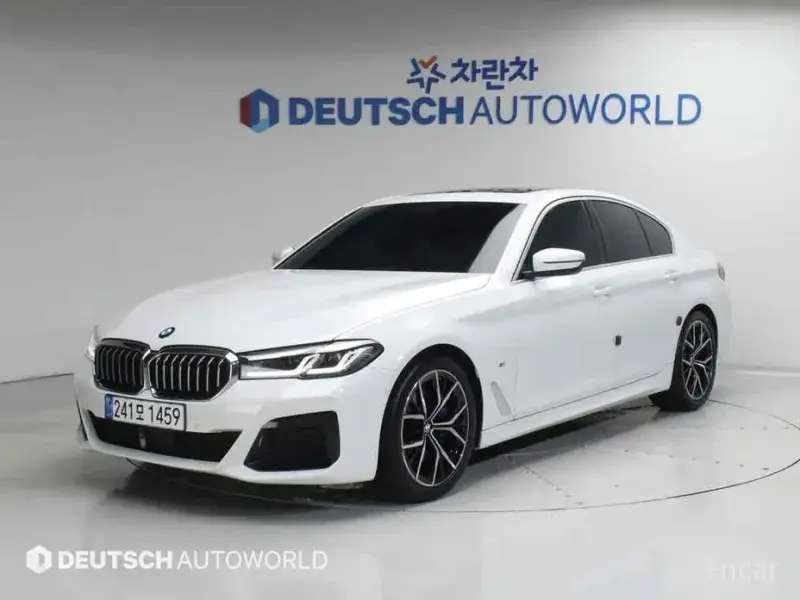 2022 BMW 5 серии с пробегом 74 890 км