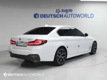 2022 BMW 5 серии с пробегом 74 890 км