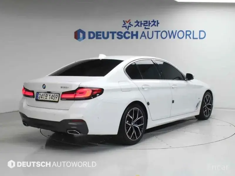 2022 BMW 5 серии с пробегом 74 890 км