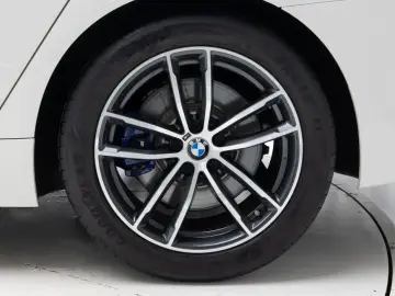 2022 BMW 5 серии с пробегом 74 403 км