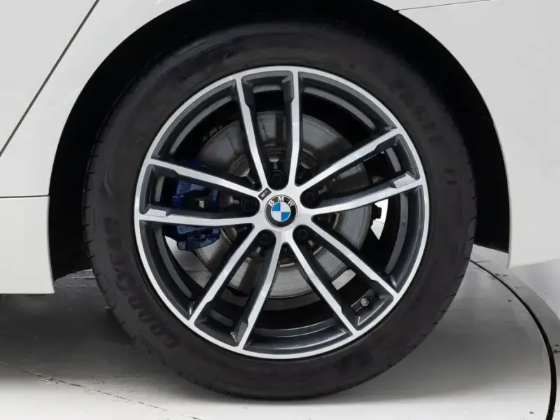 2022 BMW 5 серии с пробегом 74 403 км