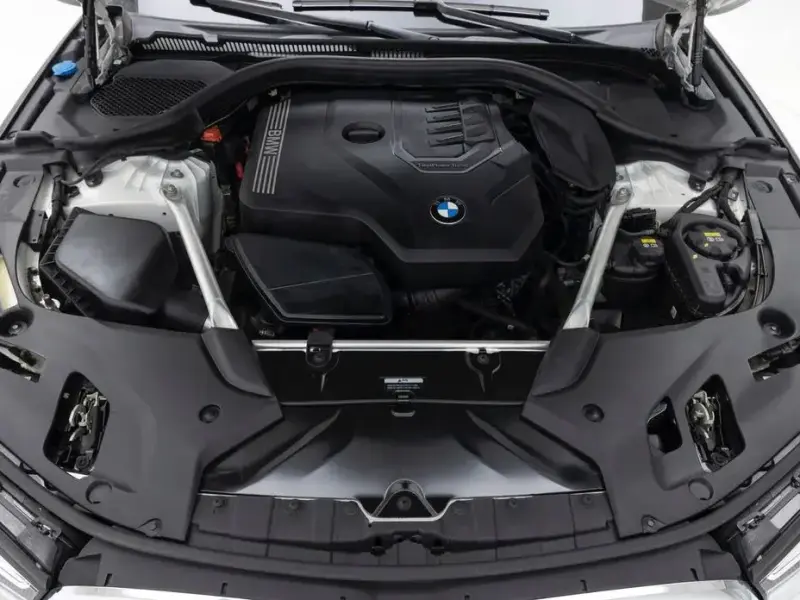 2022 BMW 5 серии с пробегом 74 403 км