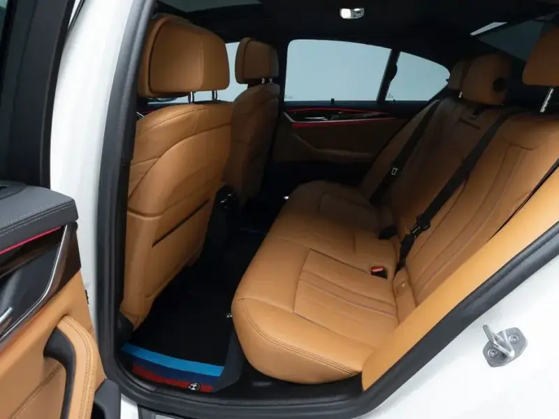 2022 BMW 5 серии с пробегом 74 403 км