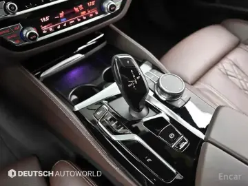 2022 BMW 5 серии с пробегом 74 890 км