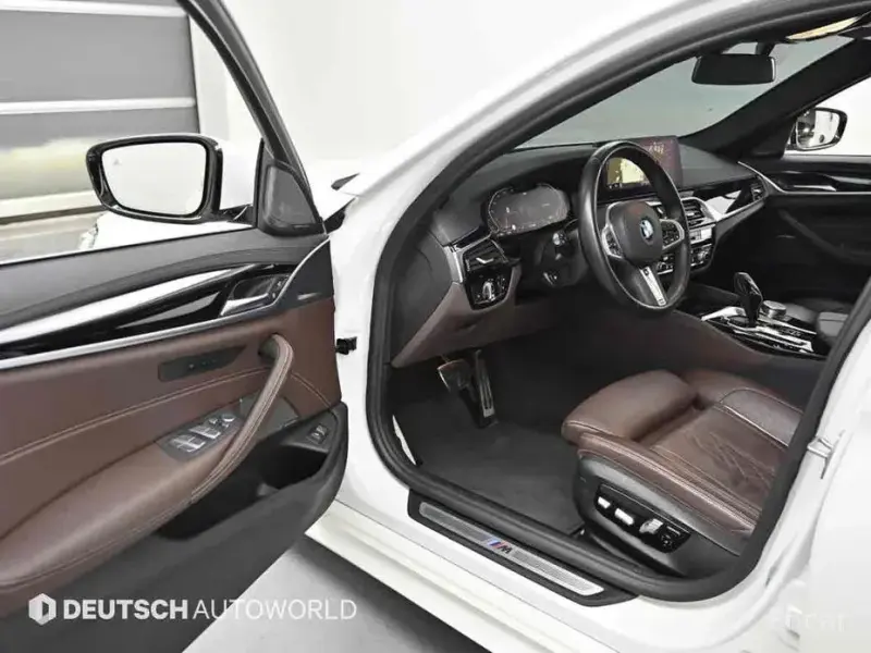 2022 BMW 5 серии с пробегом 74 890 км