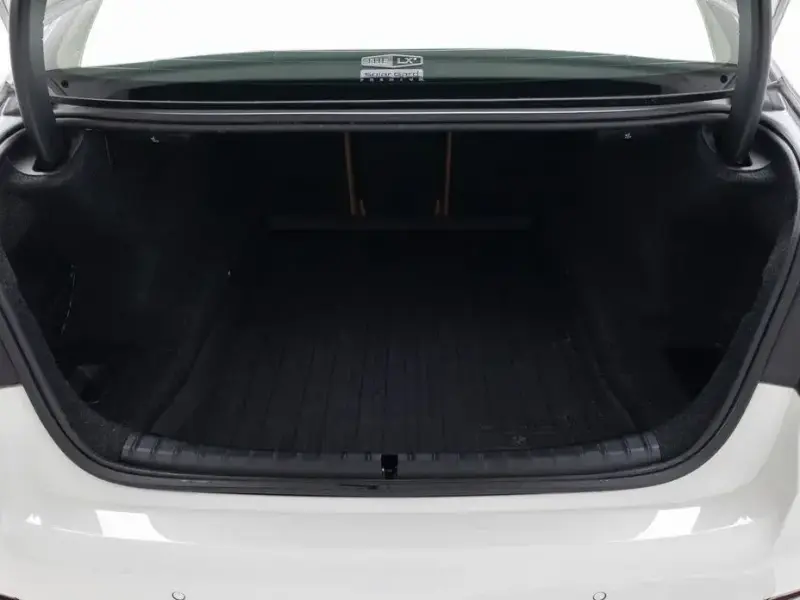 2022 BMW 5 серии с пробегом 74 403 км