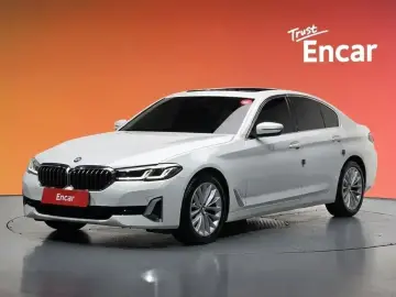2022 BMW 5 серии с пробегом 9 385 км