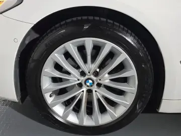 2022 BMW 5 серии с пробегом 9 385 км