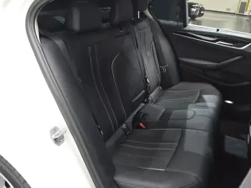 2022 BMW 5 серии с пробегом 9 385 км