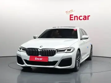 2022 BMW 5 серии с пробегом 75 067 км