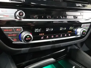2022 BMW 5 серии с пробегом 9 385 км