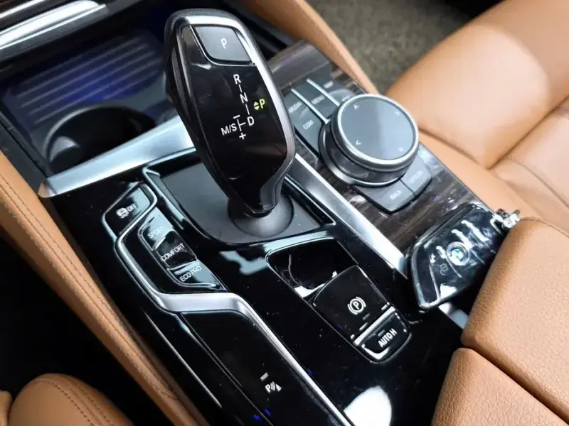 2022 BMW 5 серии с пробегом 75 067 км