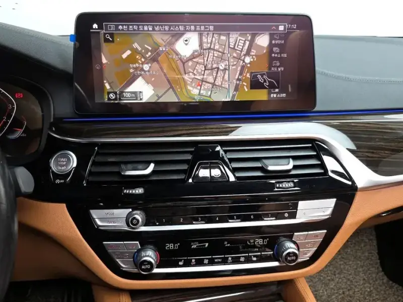2022 BMW 5 серии с пробегом 75 067 км
