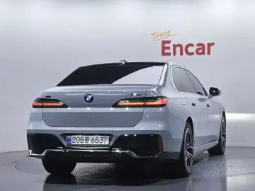 2025 BMW 7 серии с пробегом 2 428 км