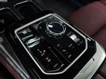 2025 BMW 7 серии с пробегом 2 428 км