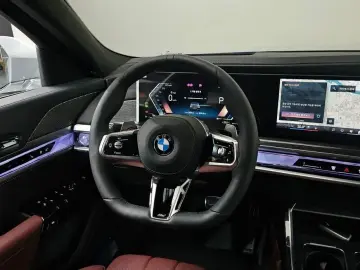 2025 BMW 7 серии с пробегом 2 428 км
