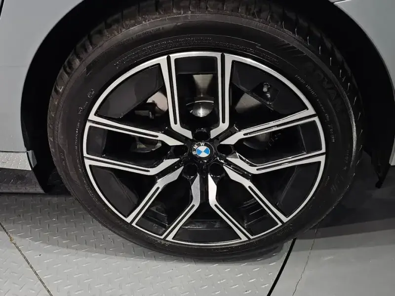 2025 BMW 7 серии с пробегом 2 428 км