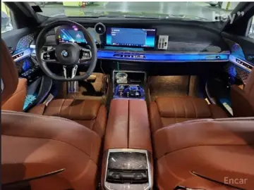 2024 BMW 7 серии с пробегом 22 000 км
