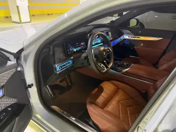 2024 BMW 7 серии с пробегом 22 000 км