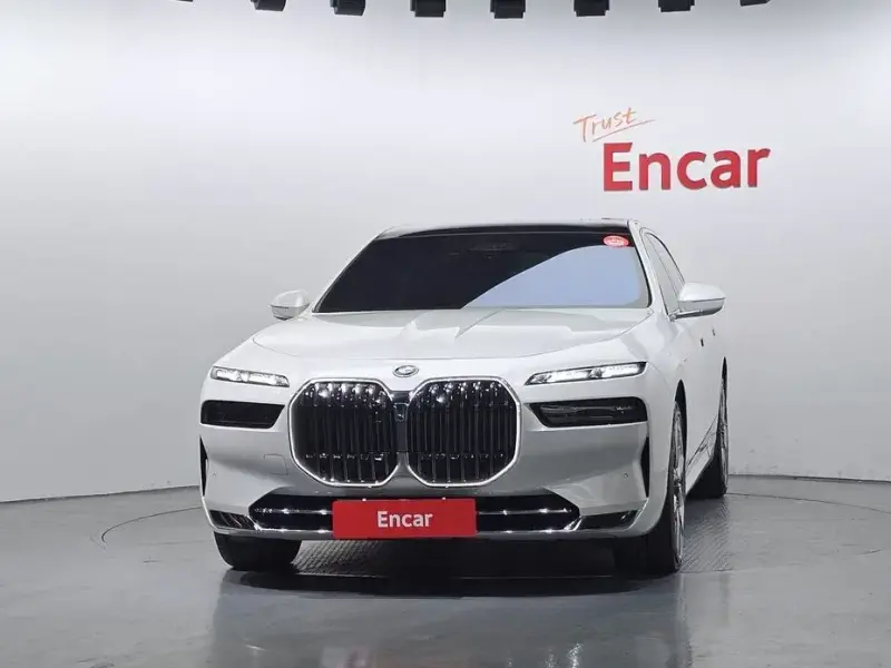 2023 BMW 7 серии с пробегом 16 601 км