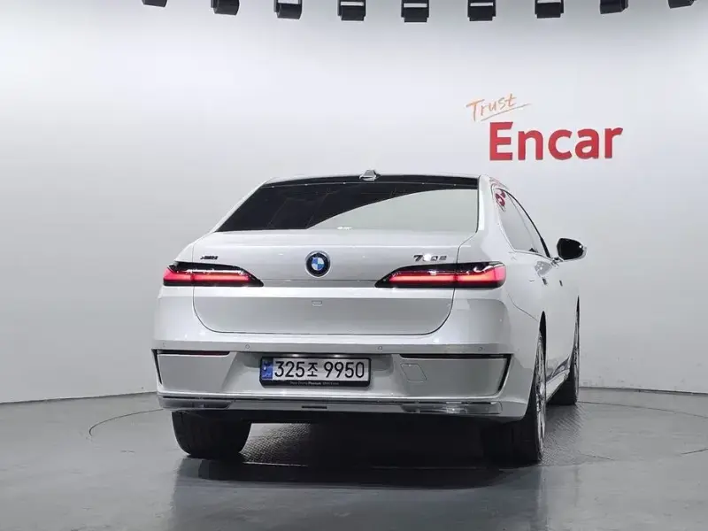 2023 BMW 7 серии с пробегом 16 601 км
