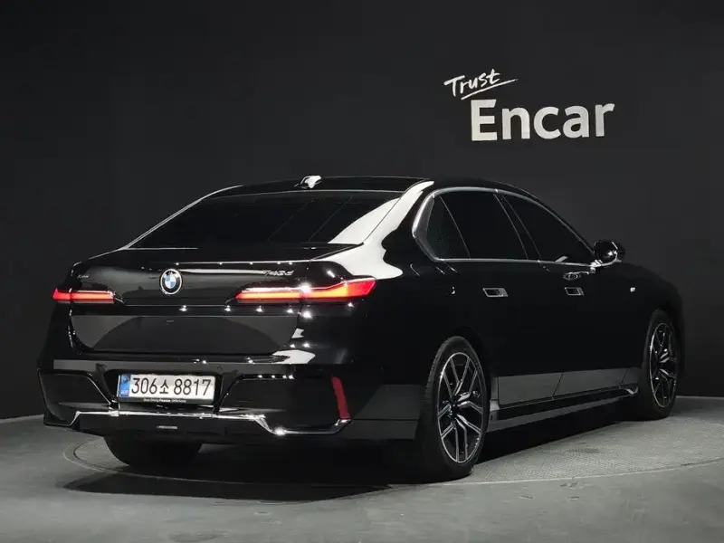 2025 BMW 7 серии с пробегом 4 501 км