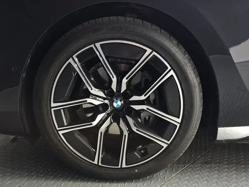 2025 BMW 7 серии с пробегом 4 501 км