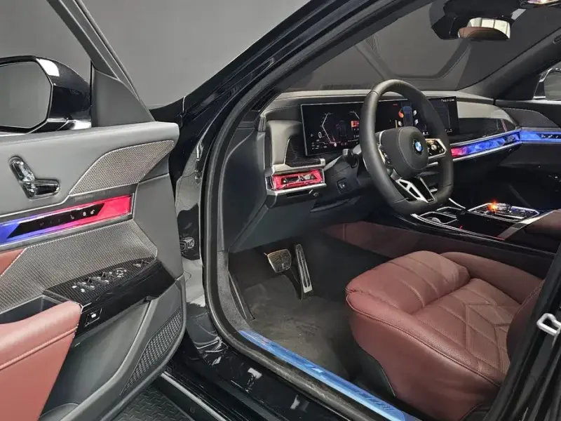 2025 BMW 7 серии с пробегом 4 501 км