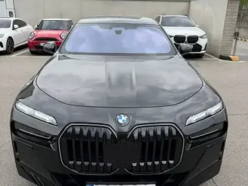 2025 BMW 7 серии с пробегом 5 900 км