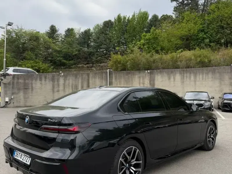 2025 BMW 7 серии с пробегом 5 900 км