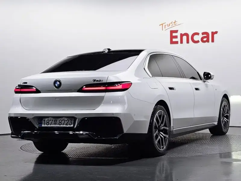 2025 BMW 7 серии с пробегом 21 272 км