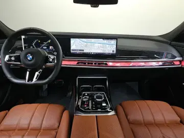 2025 BMW 7 серии с пробегом 21 272 км