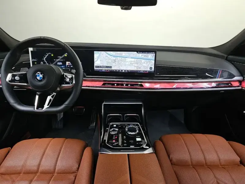 2025 BMW 7 серии с пробегом 21 272 км
