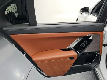 2025 BMW 7 серии с пробегом 21 272 км
