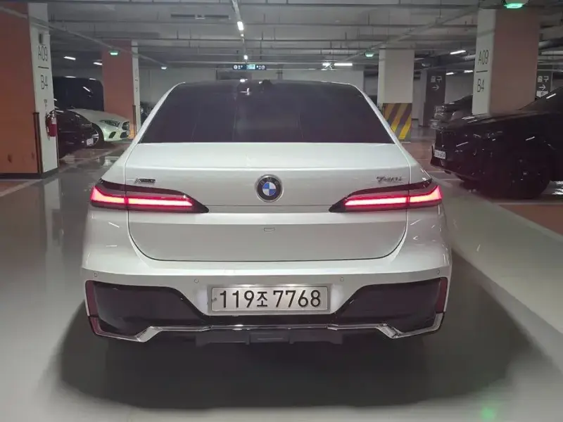 2025 BMW 7 серии с пробегом 36 000 км