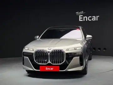 2025 BMW 7 серии с пробегом 15 741 км
